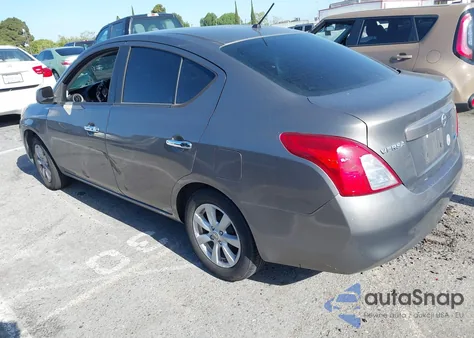 2012 Nissan Versa 1.6 Sl z USA, uszkodzony, nr VIN 3N1CN7AP2CL823686
